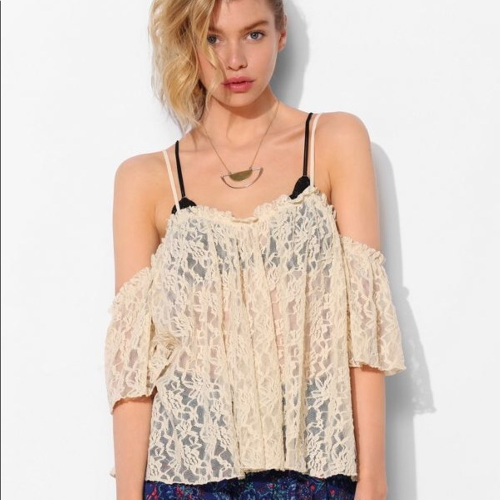 Kimchi Blue Lareina Lace Off-the-Shoulder Top